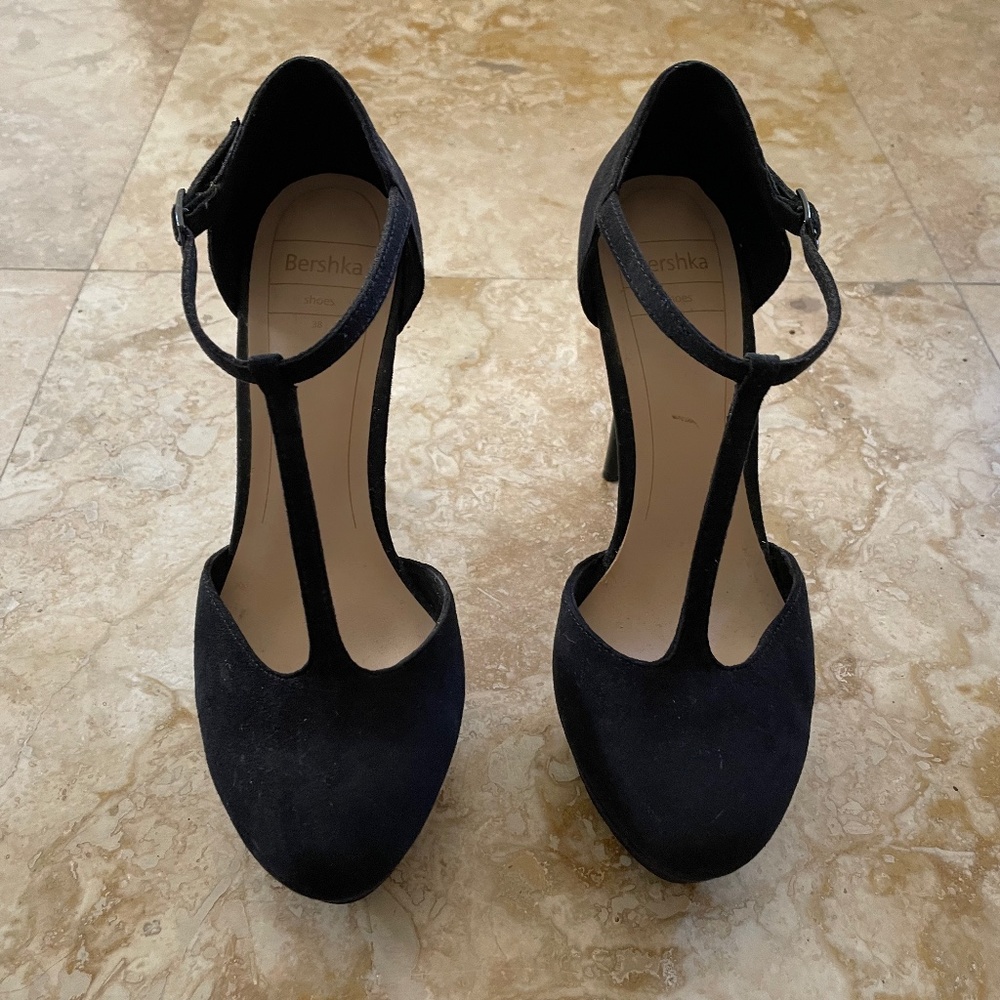 Black Pump Heels